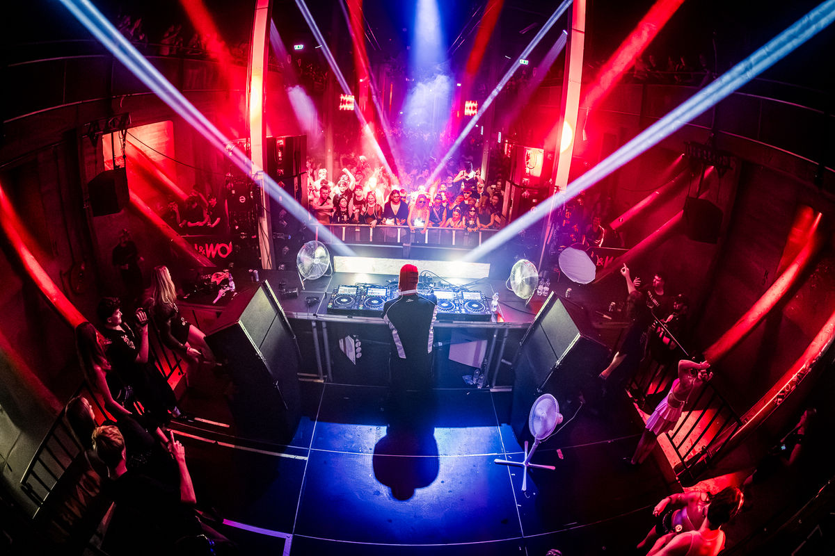 Loading... just a sec